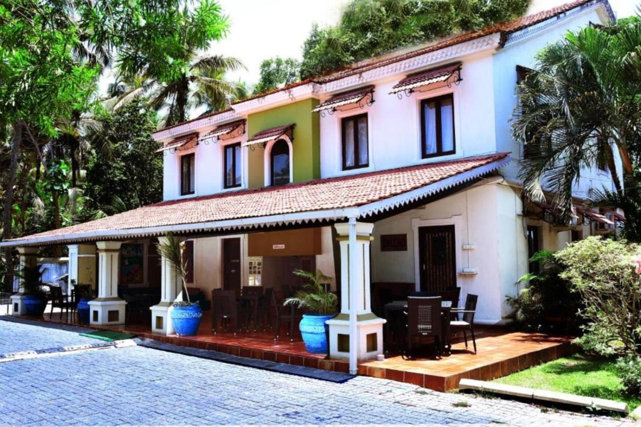 White Square Nirvana, Parra Mapusa Eksteriør bilde