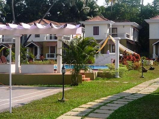 White Square Nirvana, Parra Mapusa Eksteriør bilde